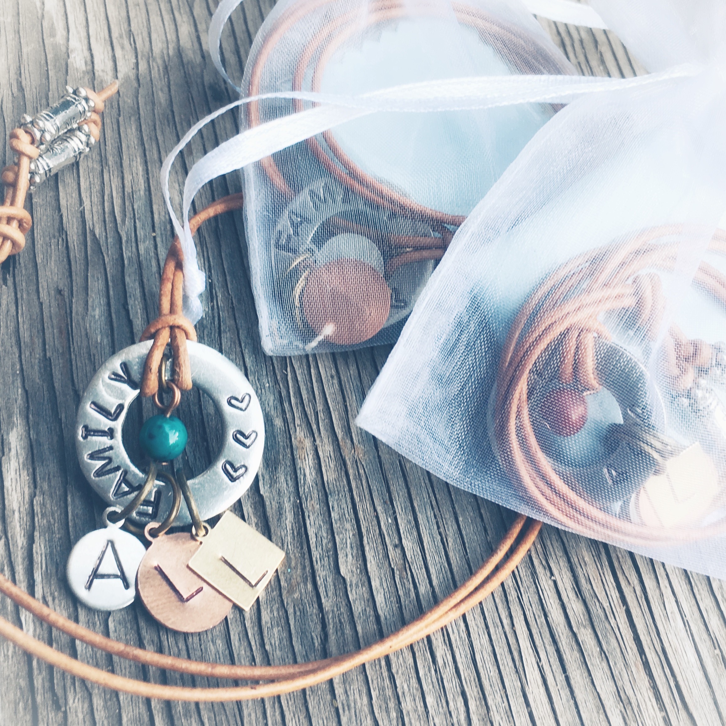 DonnaSalazar-ColverNecklace4
