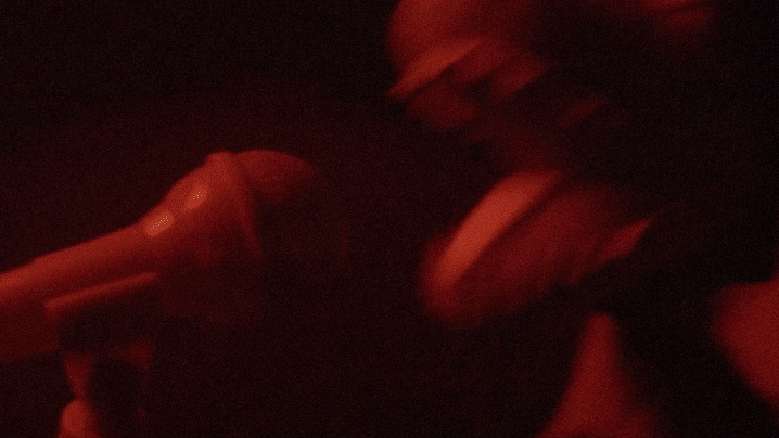 thumbnails_music_zenonandisaac_dinosaurbirthday_mv_hovergif_001.gif