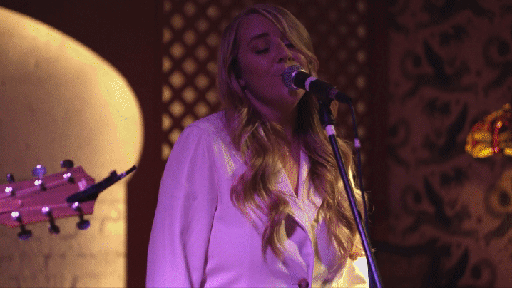 thumbnails_music_stina_foryoumanhattan_livemv_hovergif_001.gif