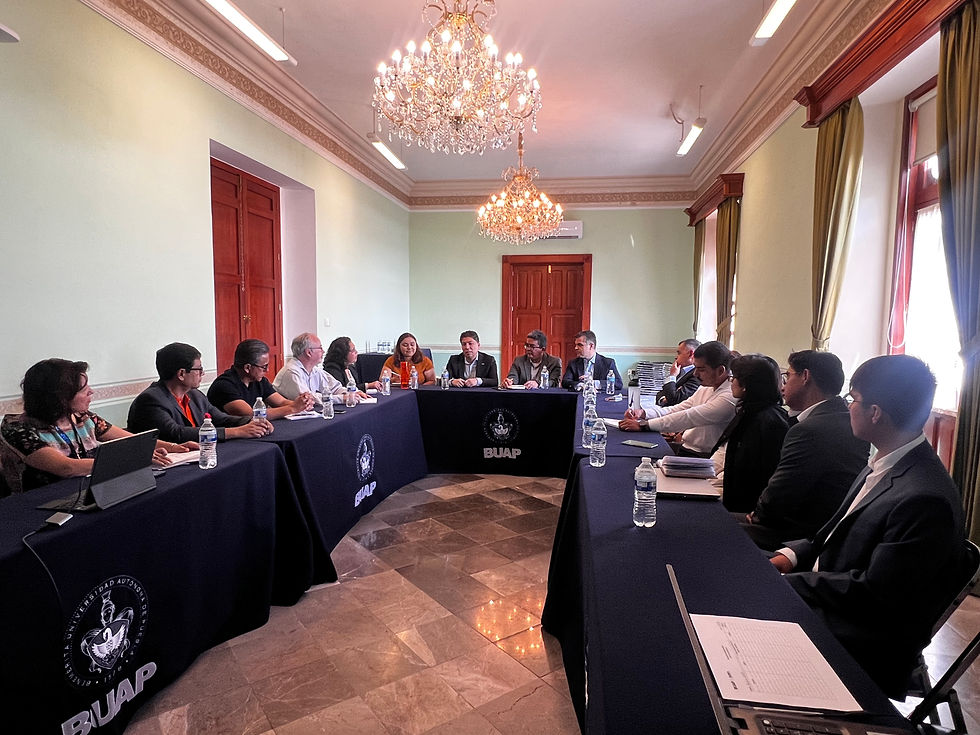 Reunion de trabajo entre AURA BUAP y UDLAP para realizar proyectos de cooperación interinstitucional, liderado por Mtro. Marcelo García Almaguer 