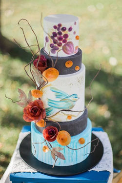 Hand-painted Bird Wedding Cake