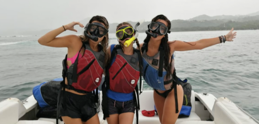 Excursion catamaran snorkeling Samara