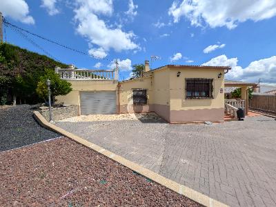 Casa en venta en Esparreguera, 3 habitaciones