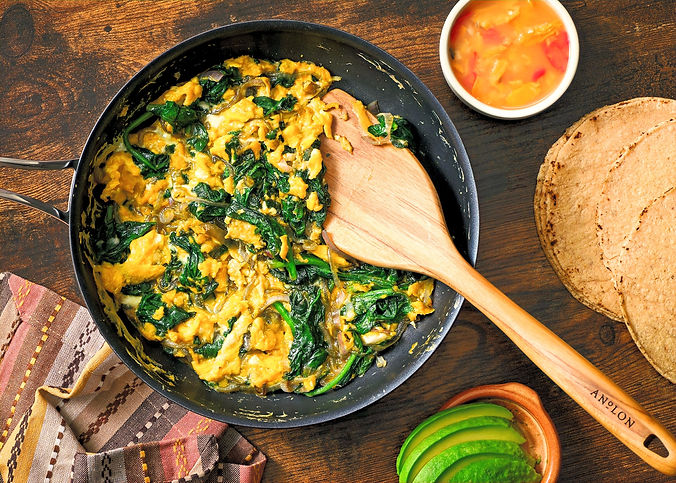 Huevo con chaya_edited.jpg