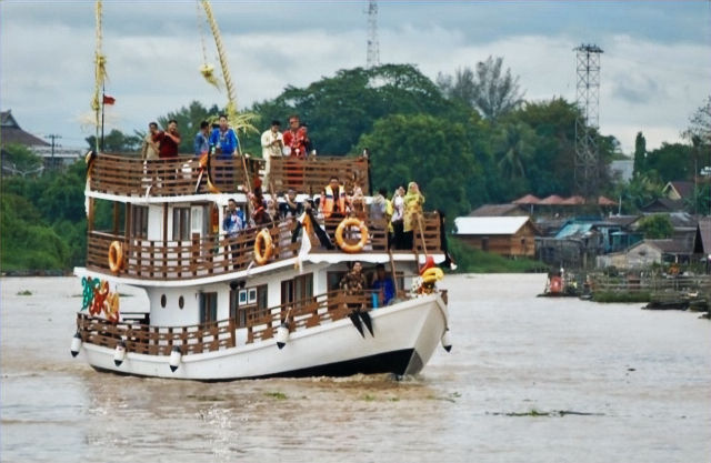 Pemprov Kalteng Optimalkan Kapal Susur Sungai untuk Dorong Pariwisata dan PAD