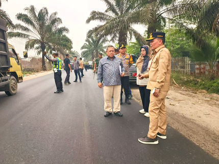 Gubernur Kalteng Larang Kendaraan Bermuatan 20 Ton Melintas di Jalan Sampit–Samuda