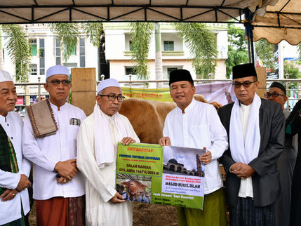 Gubernur Agustiar Sabran Salat Iduladha di Masjid Nurul Islam Palangka Raya