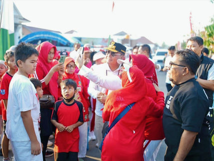 Jalan Sehat Sambut Maulid Nabi dan HUT RI, Gubernur Kalteng Ajak Warga Perkuat Kebersamaan