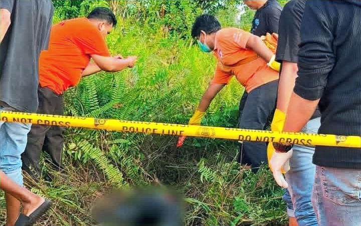 Polisi Evakuasi Jenazah Pria Tanpa Identitas di Sabaru, Proses Identifikasi Masih Berlangsung