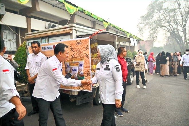 Peringati Hari Pangan Sedunia, Pemkab Kobar Gelar Pasar Murah untuk Jaga Stabilitas Harga