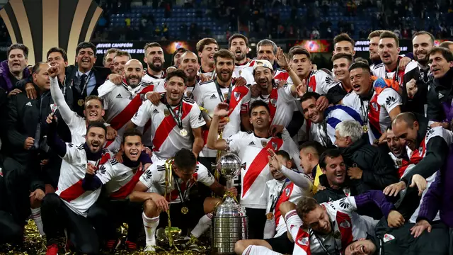 2018-12-09t222808z-1392776944-rc1ca9378310-rtrmadp-3-soccer-libertadores-riv-boj.webp