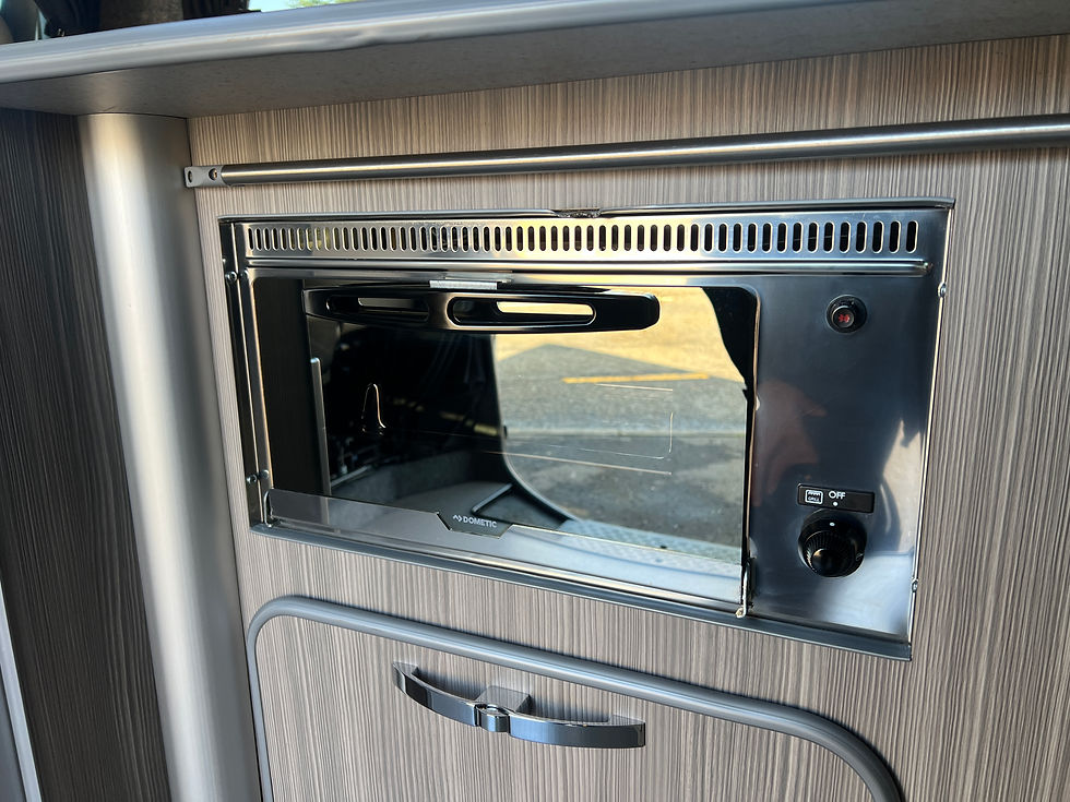 Thumbnail: 2015 (65) Vauxhall Vivaro 2700 Sportive CDTI 4 Berth Campervan