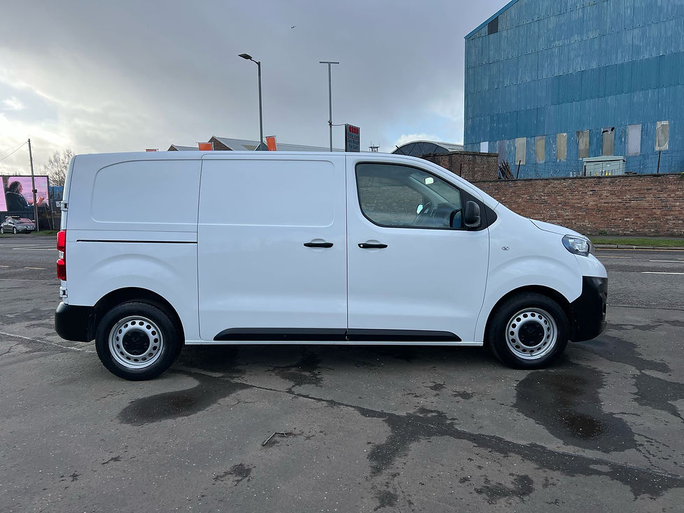 Thumbnail: 2021 (70) Peugeot Expert 2.0 BlueHDi 1400 Professional Standard Panel Van MWB