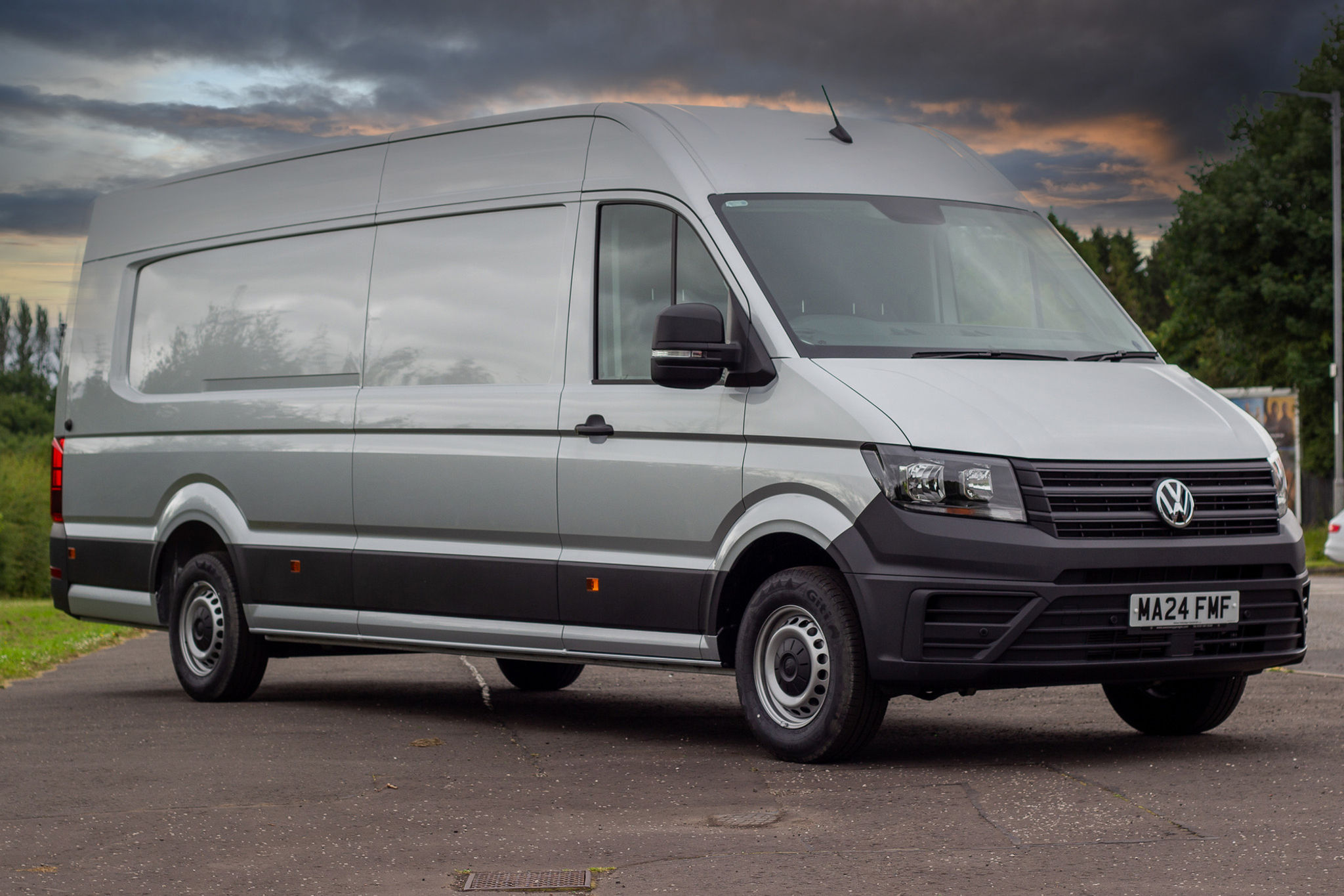 2024 (24)  Volkswagen Crafter AUTOMATIC 2.0 TDI CR35 Trendline Maxi XLWB