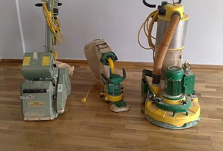 Acuchillar parquet, restaurar parquet, lijar parquet, barnizar parquet