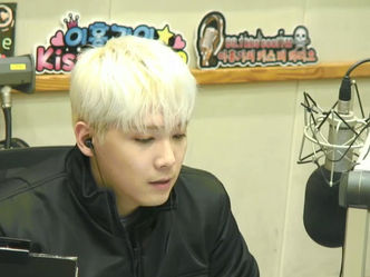[MENTION] 180302 Kiss the Radio with Hongki: "Aigo our baby goblin, Nu'estW Jonghyunie sent