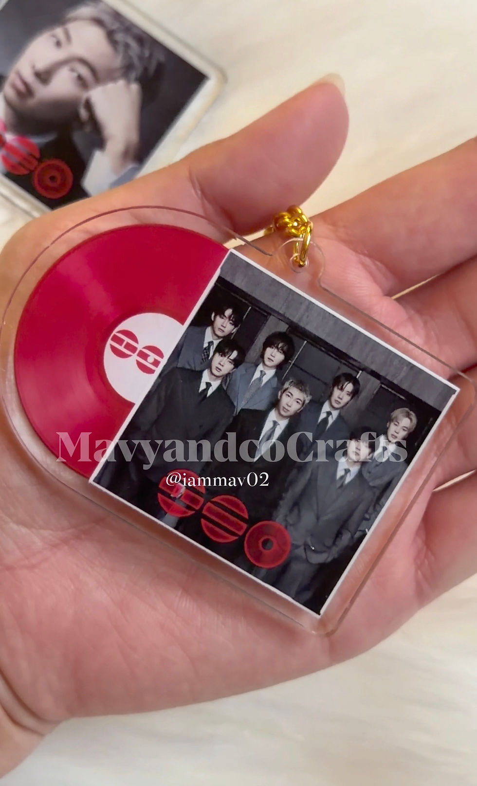 Thumbnail: BTS ARIRANG VINYL KEYCHAIN