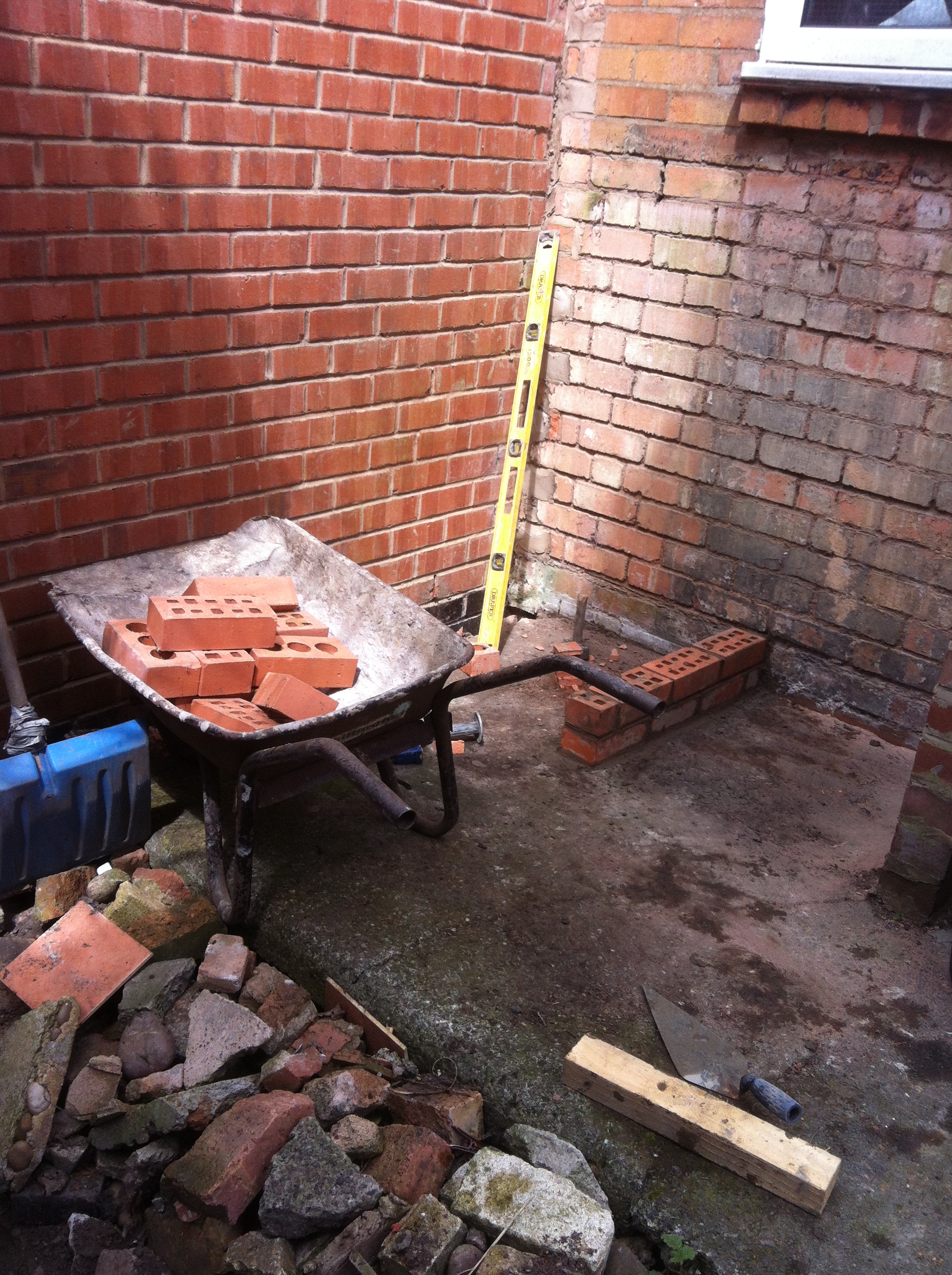 Started to build the bbq in this pic