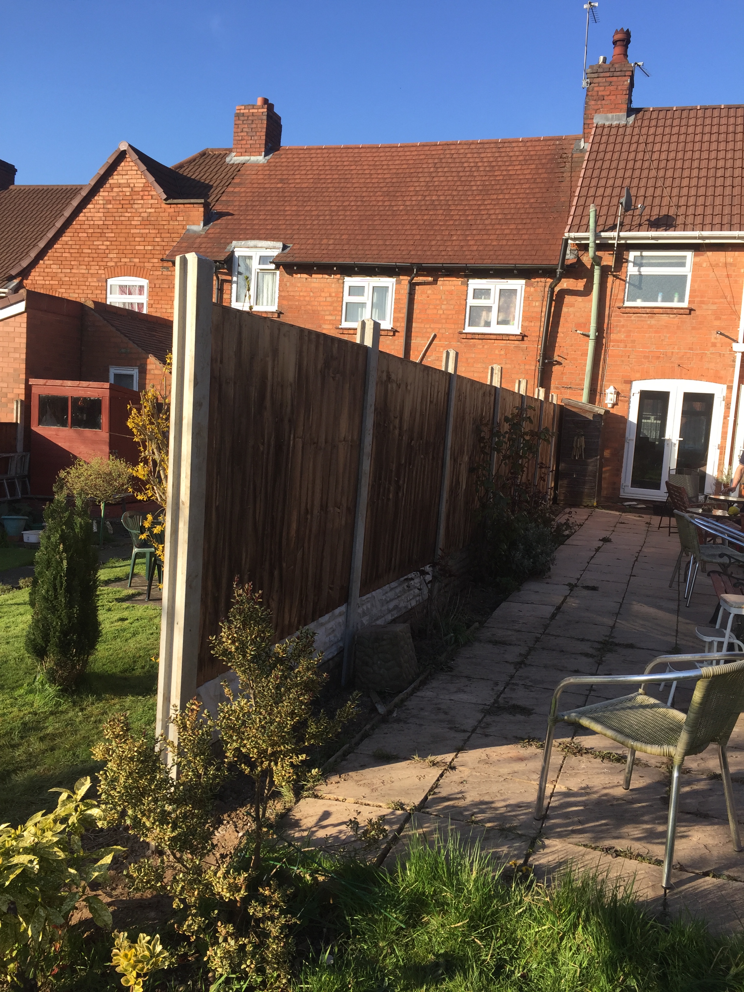 New fencing now inserted