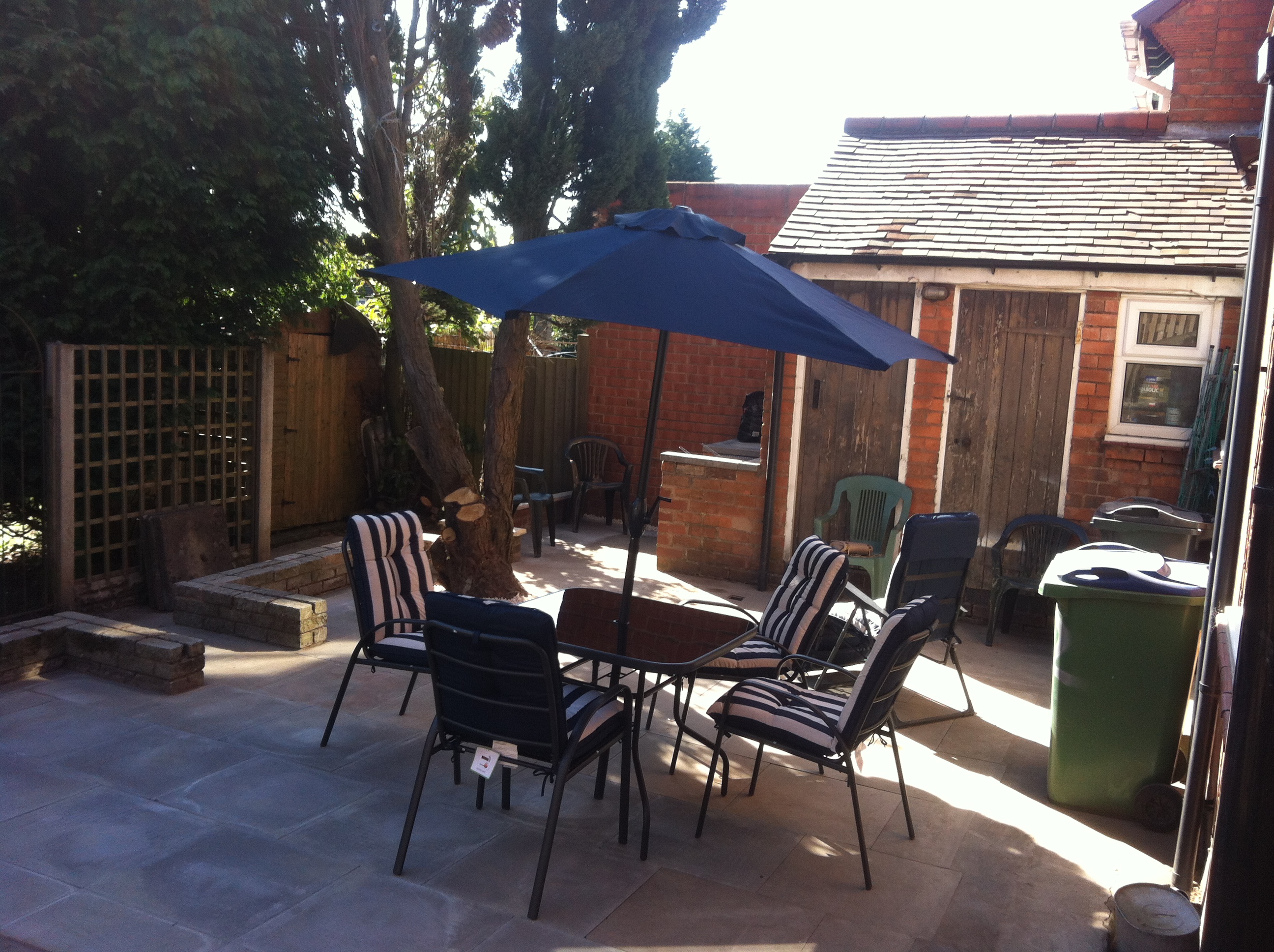 Outdoor table and chairs assembled