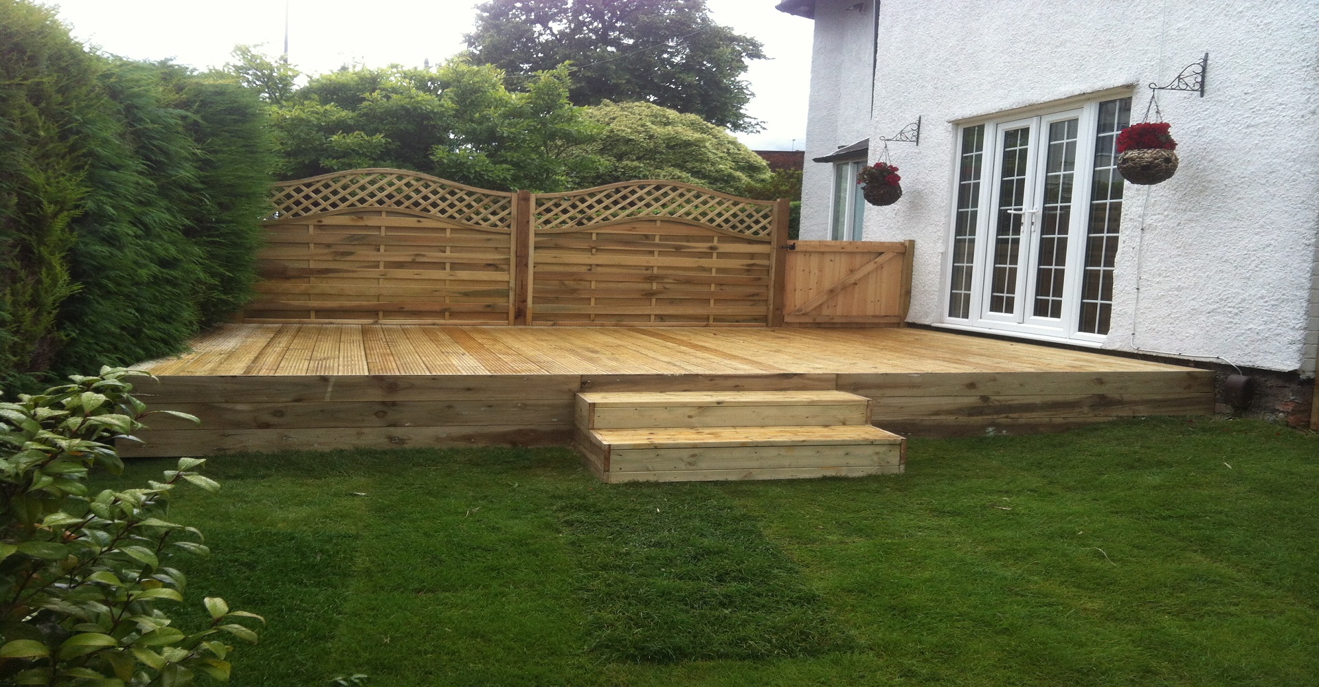 specialising in shed assembly & construction repairs and refelting