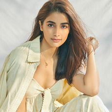 Pooja Hegde (20th July 2021)0048_edited.jpg