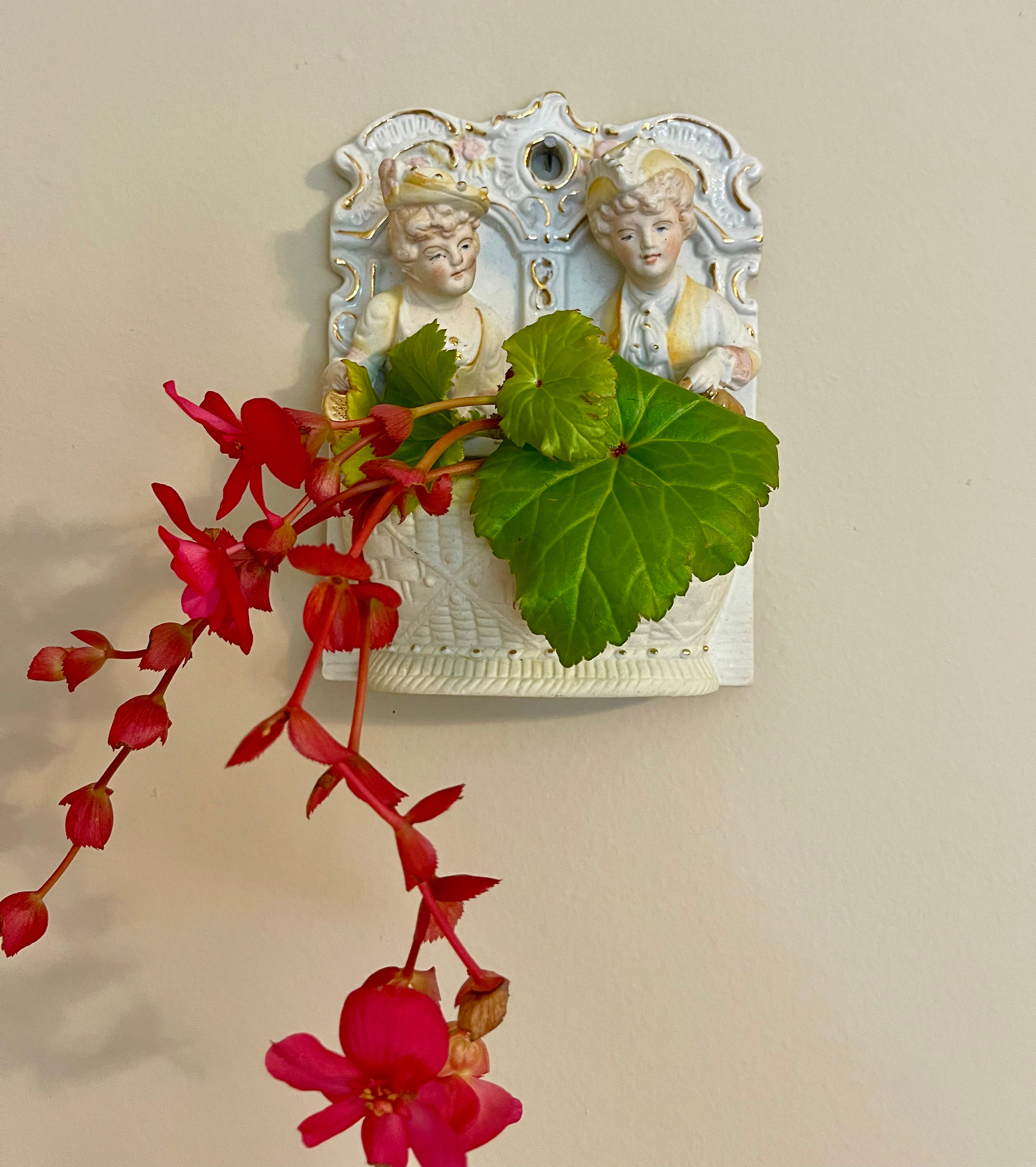 1950's Vintage Fern Japan Gardening Couple Porcelain Wall Pocket