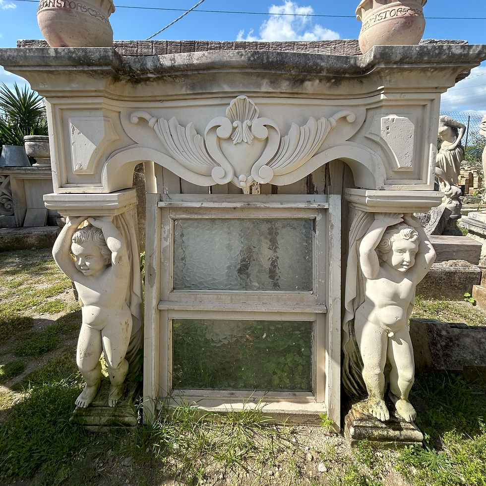Camino antico siciliano barocco con putti in pietra bianca di Noto - PTR 006