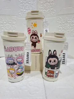 Tres termos conejitos; ¡ideales para el café!