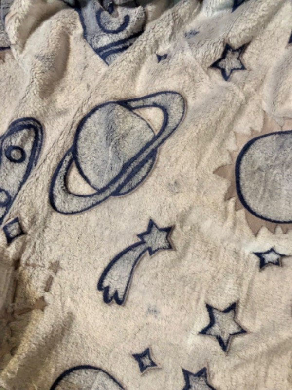 Suave manta planetas, estrellas, cohete