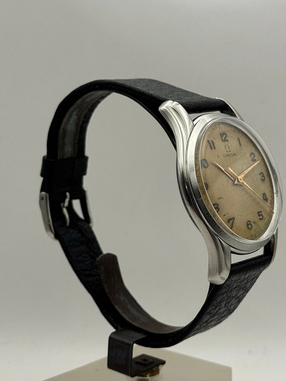 Miniature :  Montre Omega 2490-1 (1947)