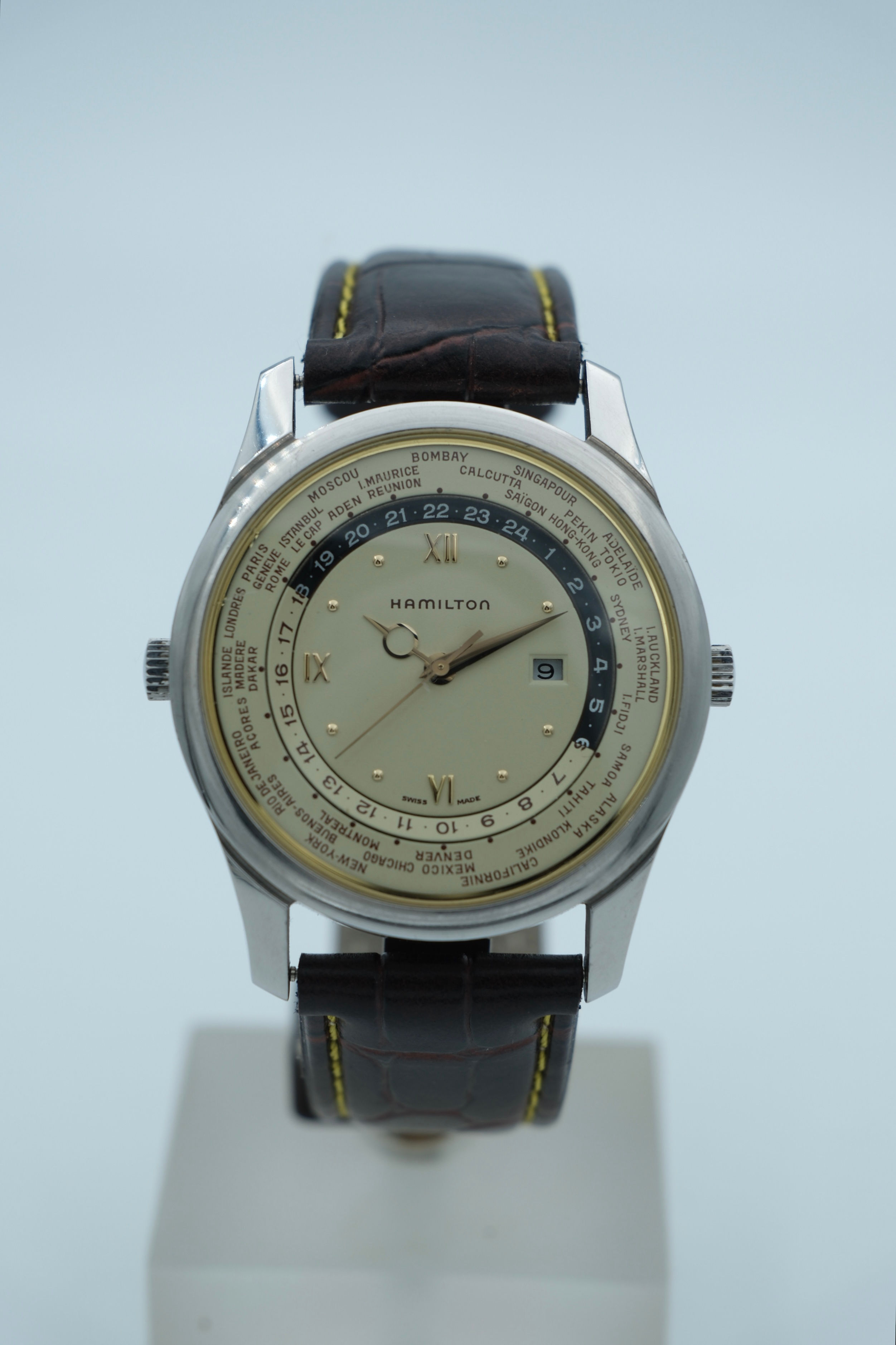 Hamilton World Time 8984