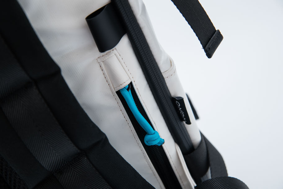 サムネイル： XSTREET Premium Backpack - WHITE