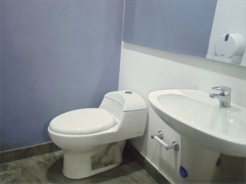 Miniatura: VENTA / ARRIENDO Oficinas B/ Chico. Área 153 mtrs.