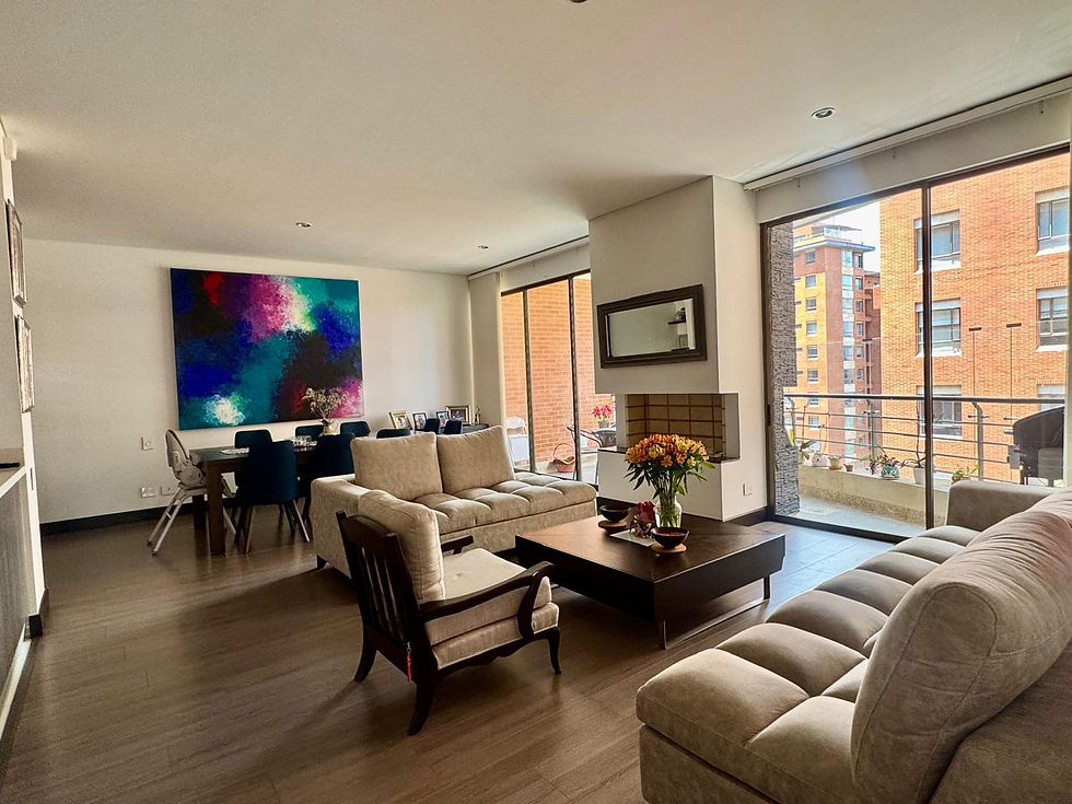 Miniatura: VENTA apto B/ Santa Bárbara - Reserva de la Sierra. Área 200 mtrs