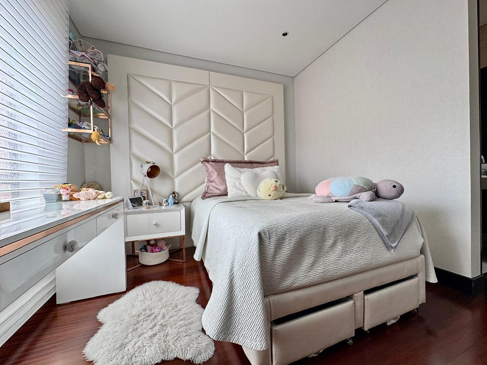 Miniatura: VENTA apto B/ Santa Bárbara - Reserva de la Sierra. Área 182 mtrs