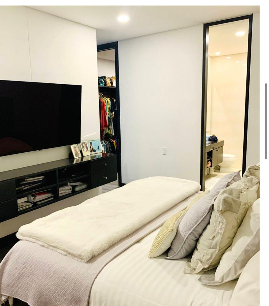 Miniatura: VENTA B/ Sta Bárbara - Reserva de la Sierra. Área 177