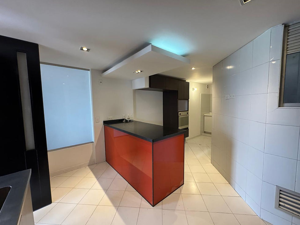 Miniatura: ARRIENDO apto B/ Santa Paula. Área 130 mtrs