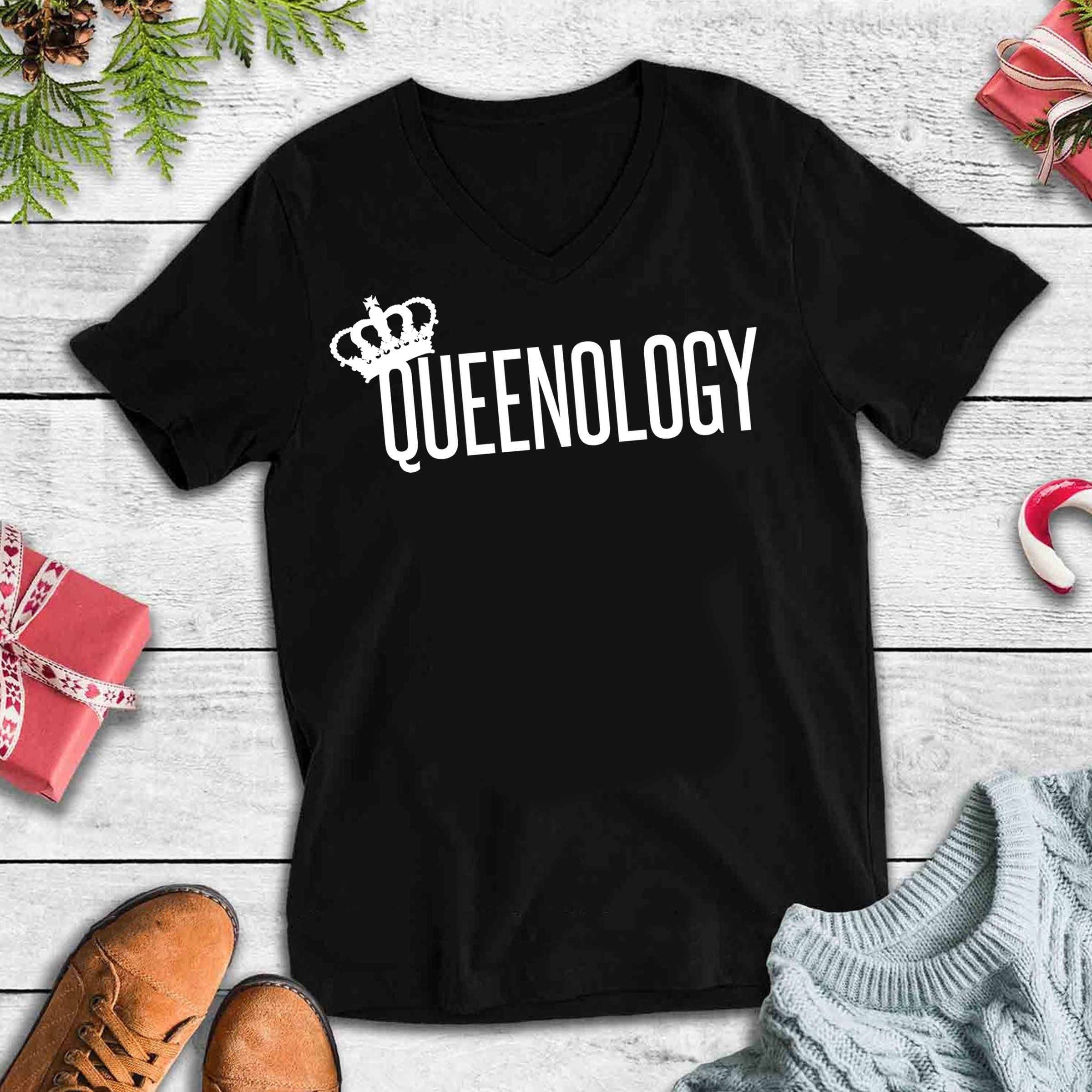 Queenology V-Neck