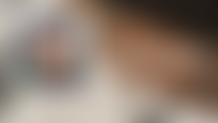 Arte gráfica da Literária Mais com foto da escritora Giovanna Furlan de Oliveira e título “Microcontos vencedores”, destacando autora do desafio literário.