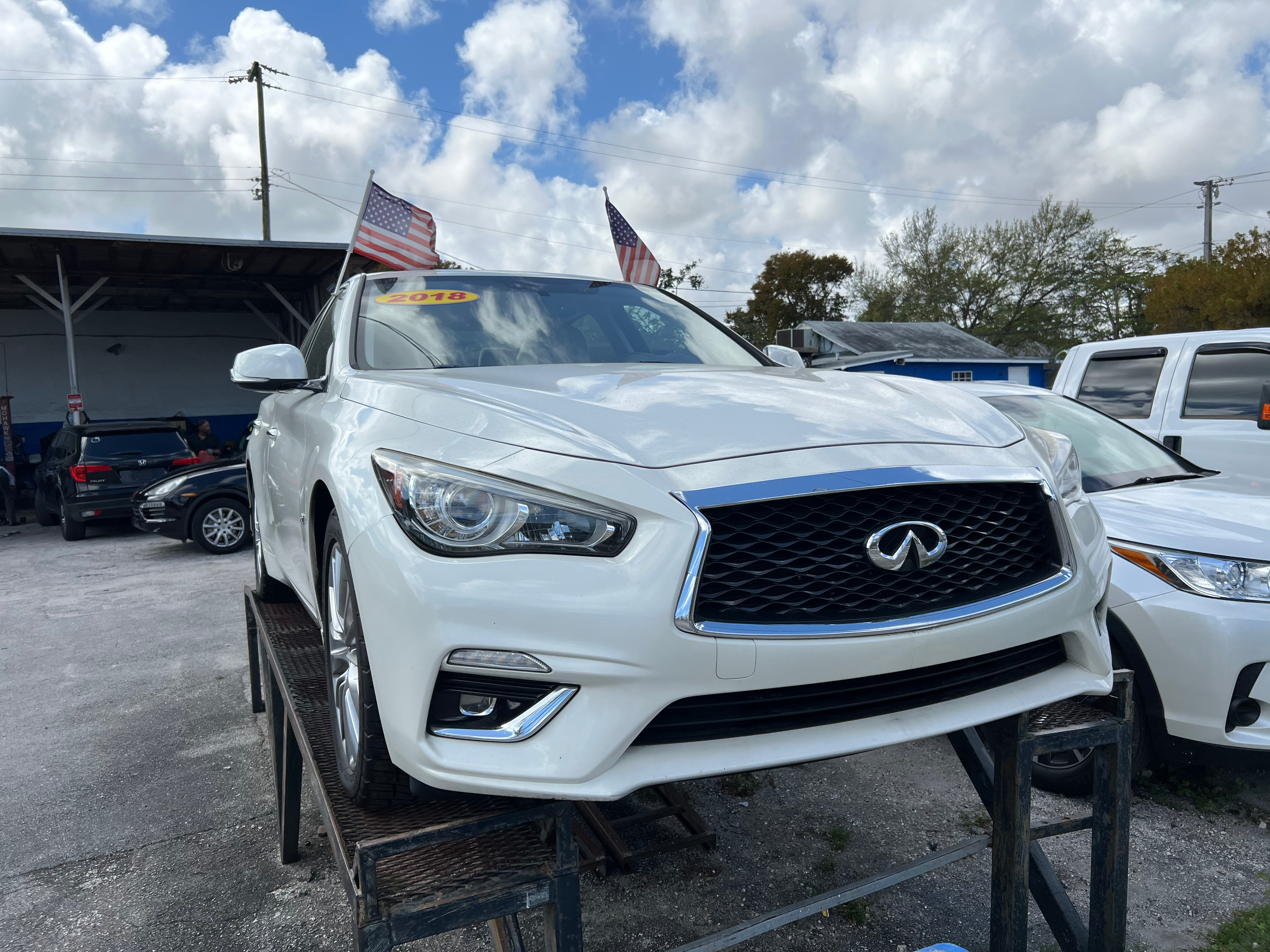 2018 INFINITI Q50 3.0t LUXE Sedan 4D