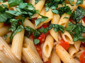 Quick and Delicious Fresh Tomato Basil Pasta Recipe in 20 Minutes