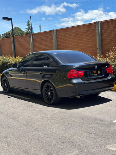 BMW SERIE 3 E90 LCI 320I 2012