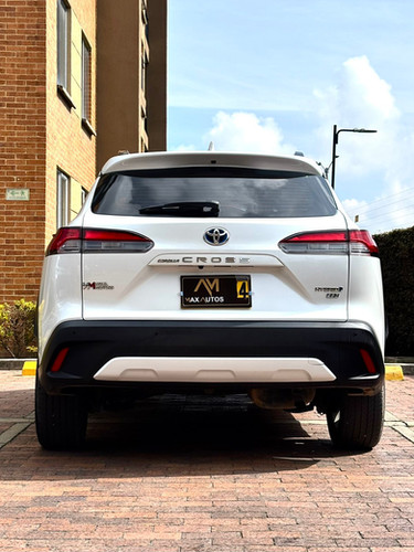 TOYOTA COROLLA CROSS SEG 2024