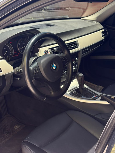 BMW SERIE 3 E90 LCI 320I 2012