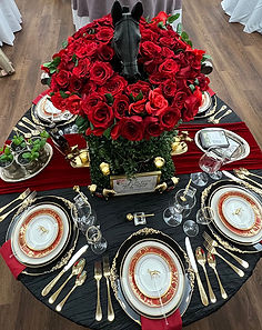 kentucky-derby-tablescape-inspiration.jpg