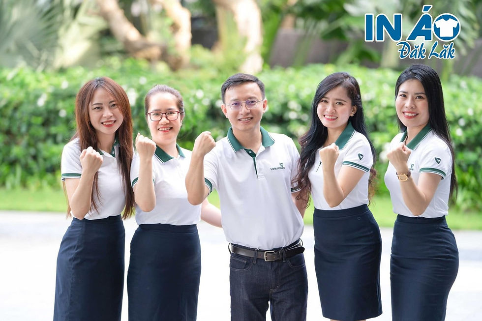 Đồng Phục Vietcombank – 5 Mẫu Đồng Phục Nổi Bật Nhất