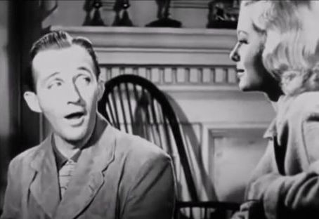El covid, el balón de fútbol y Bing Crosby