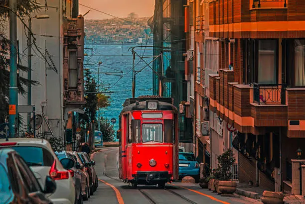 2026 Kadıköy Kentsel Dönüşüm Rehberi: Ev Alırken ve Satarken Dikkat Edilmesi Gerekenler