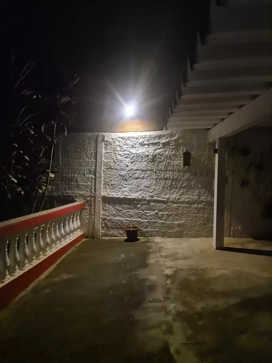 Miniatura: Luminária Solar S400 Branco Quente 3000k IP65 4000 Lúmens